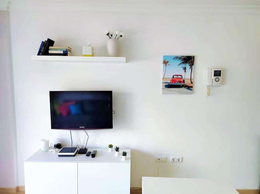 Apartment In Playa San Juan, Casa Greg Bagian luar foto