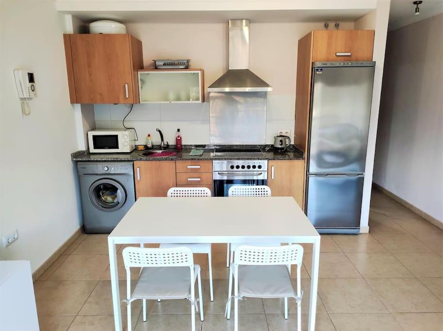 Apartment In Playa San Juan, Casa Greg Bagian luar foto